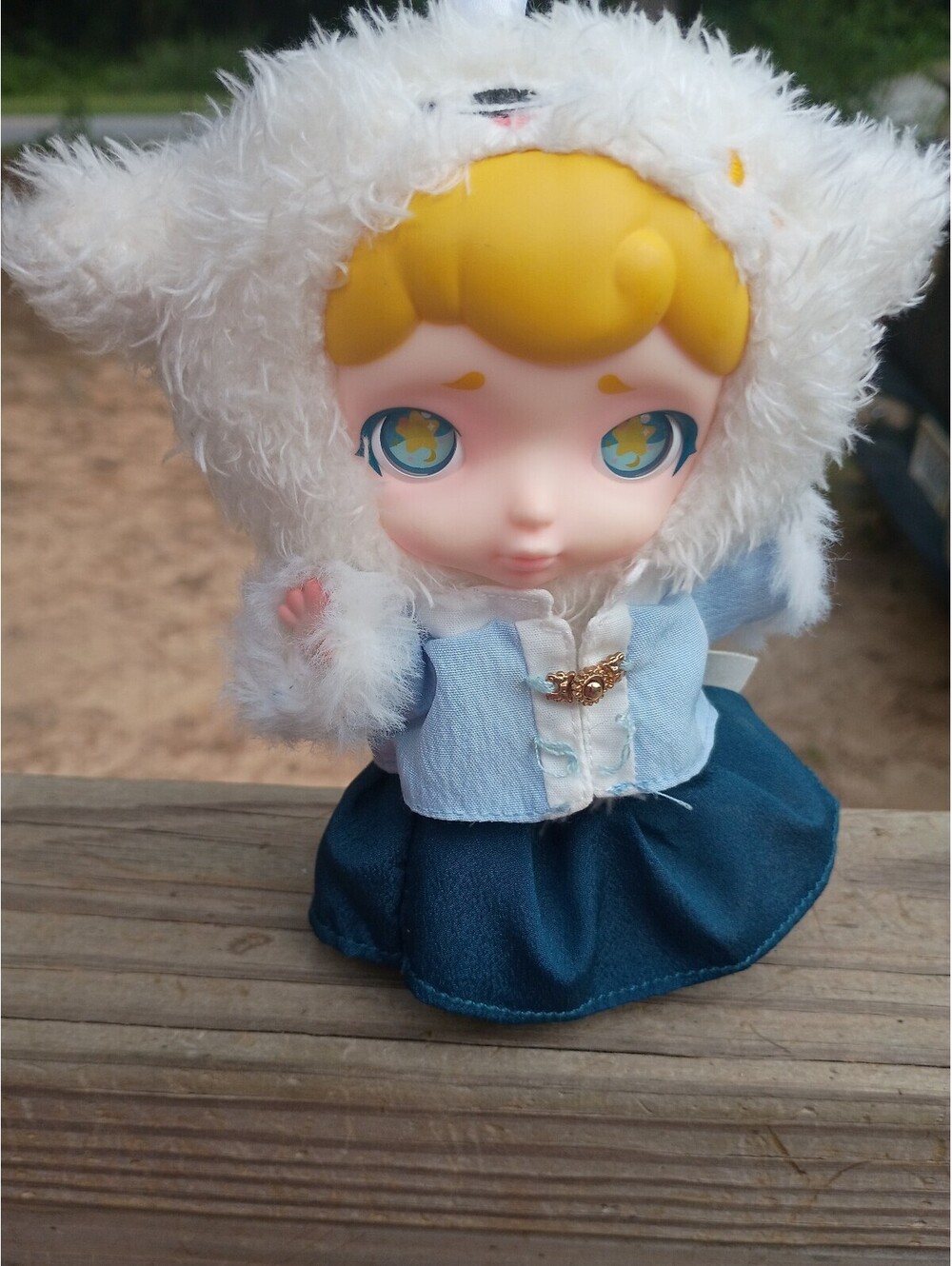 Vintage TOYCITY Laura Girl Chinese Mythic Beast White Bear Blind Box Figure